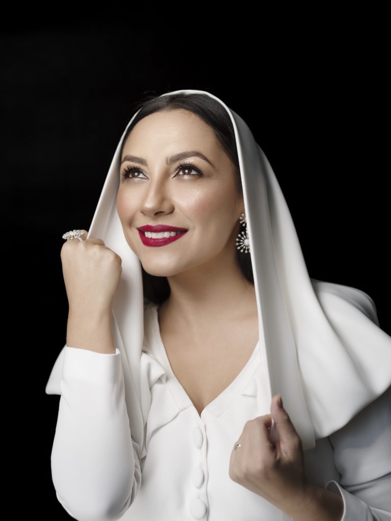 "VOI CÂNTA DIN SUFLET PENTRU ACEASTĂ CAUZĂ" Andra foto Alex G  lmeanu